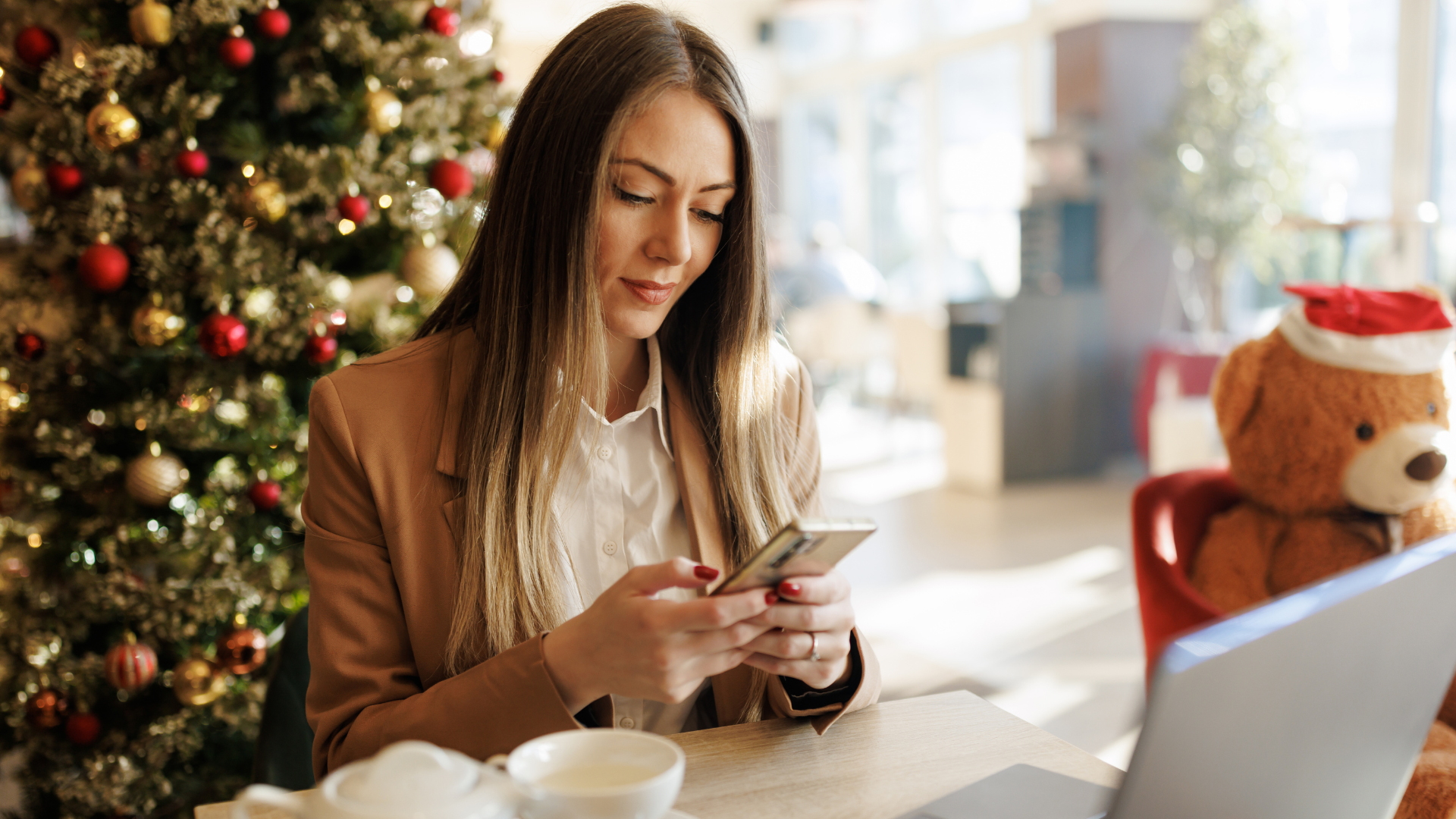 Festive Ads That Convert: How Affiliates In Regulated Industries Can Celebrate The Holidays With Compliance